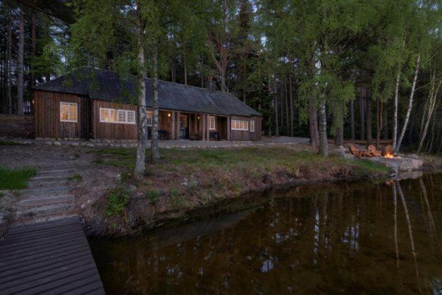 The Queen'S Hut Aboyne Buitenkant foto